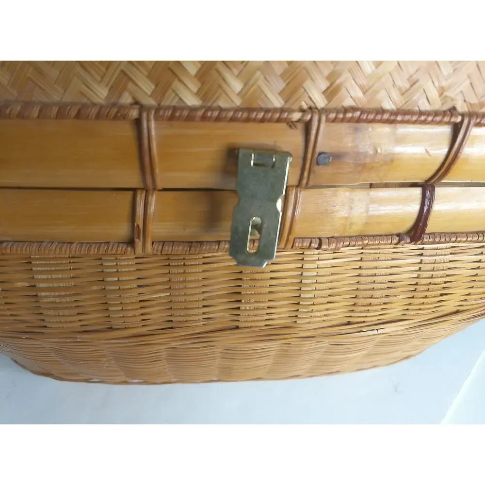 Vtg Chinoiserie Woven Rattan Bamboo Domed Lid Storage Trunk Basket Chest READ